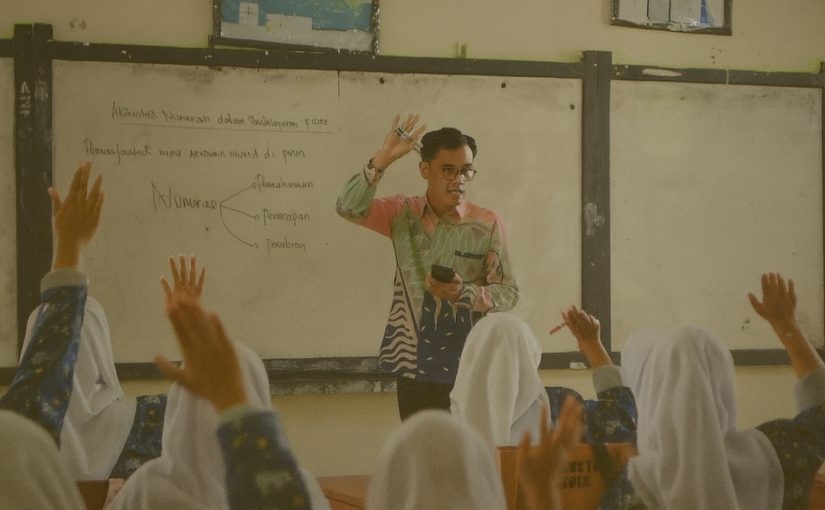 Pendidikan Indonesia Disebut Krisis, Benarkah Kondisinya Saat Ini?